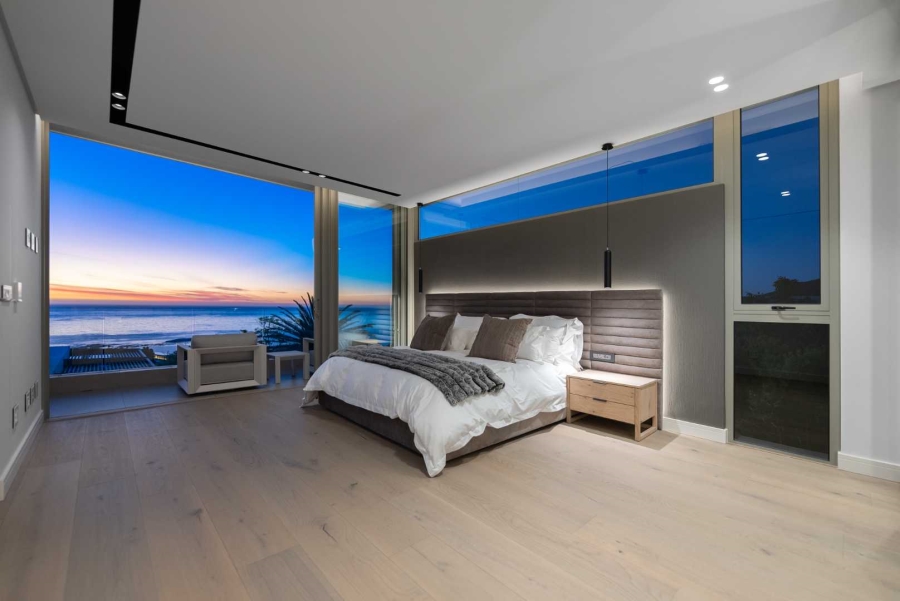5 Bedroom Property for Sale in Camps Bay Western Cape